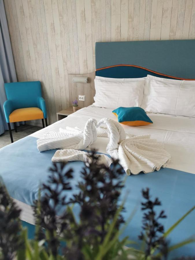 Hotel Riviera Mamaja Zewnętrze zdjęcie